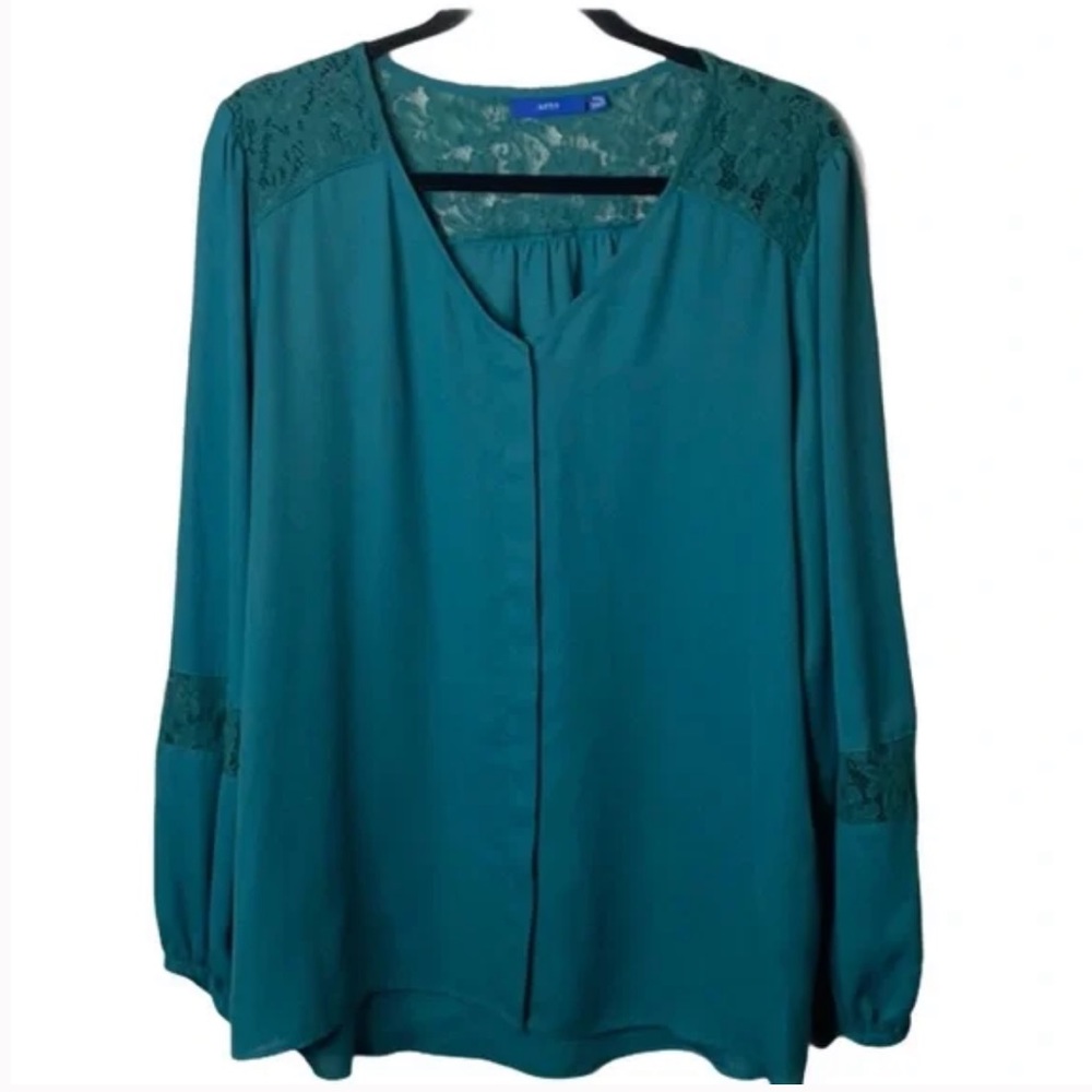 Worn Once. Apt. 9 Teal Long Sleeve Lace Blouse! Size Small